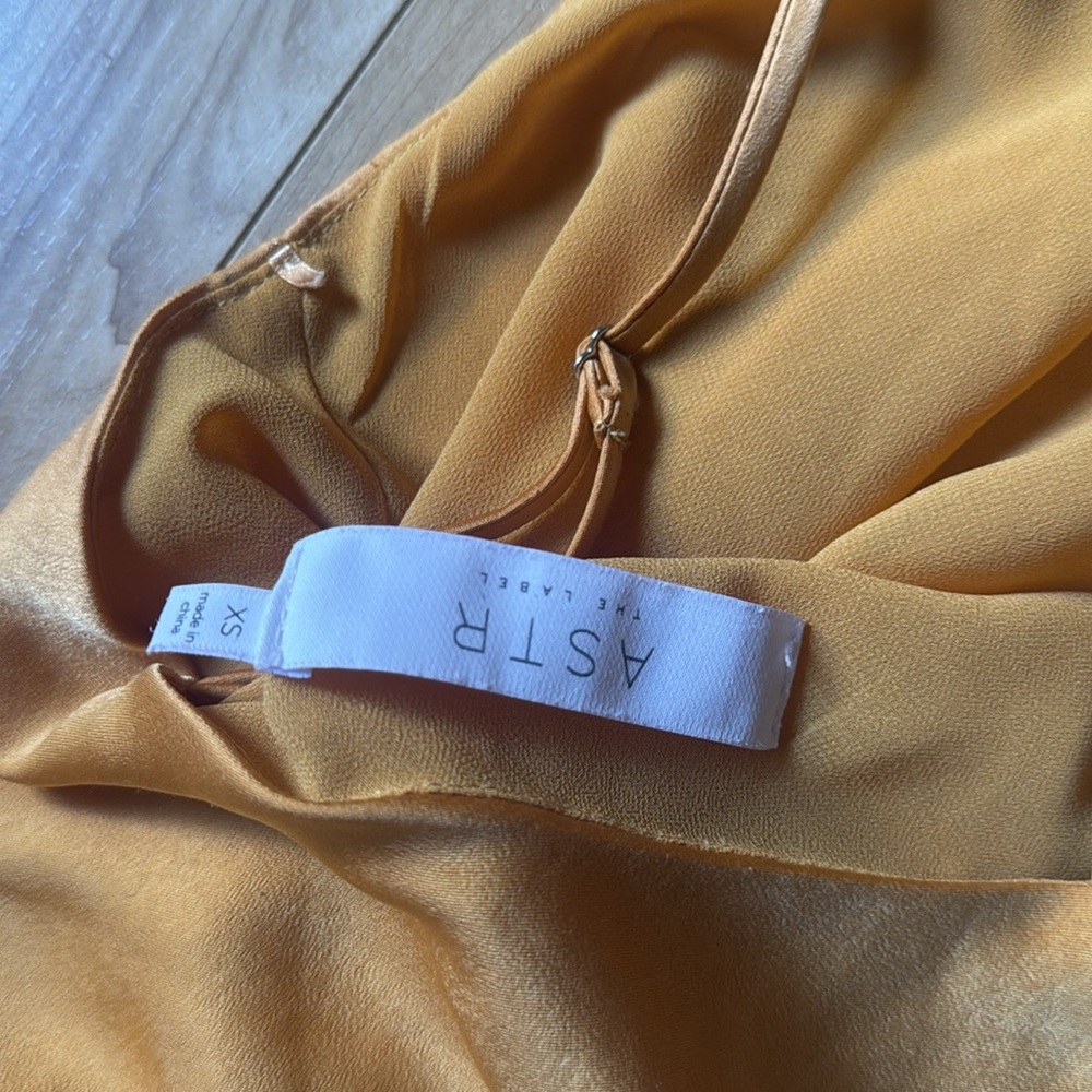 ASTR DRESS - Picture 4 of 5